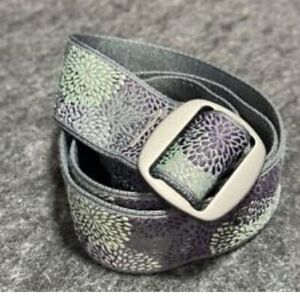 Bison Designs Women's Reversible Fabric Belt Size Medium